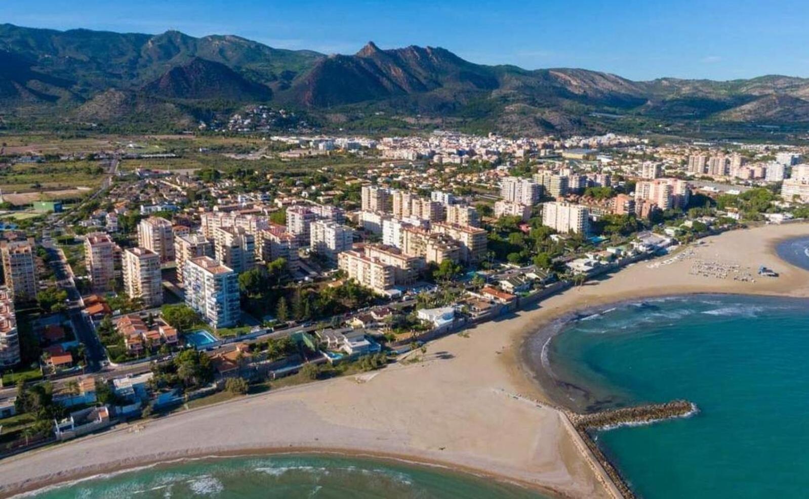 Nuevo Apartamento Moderno En Benicasim Con Terraza Y A Minutos De La Playa بينيكاسّين المظهر الخارجي الصورة
